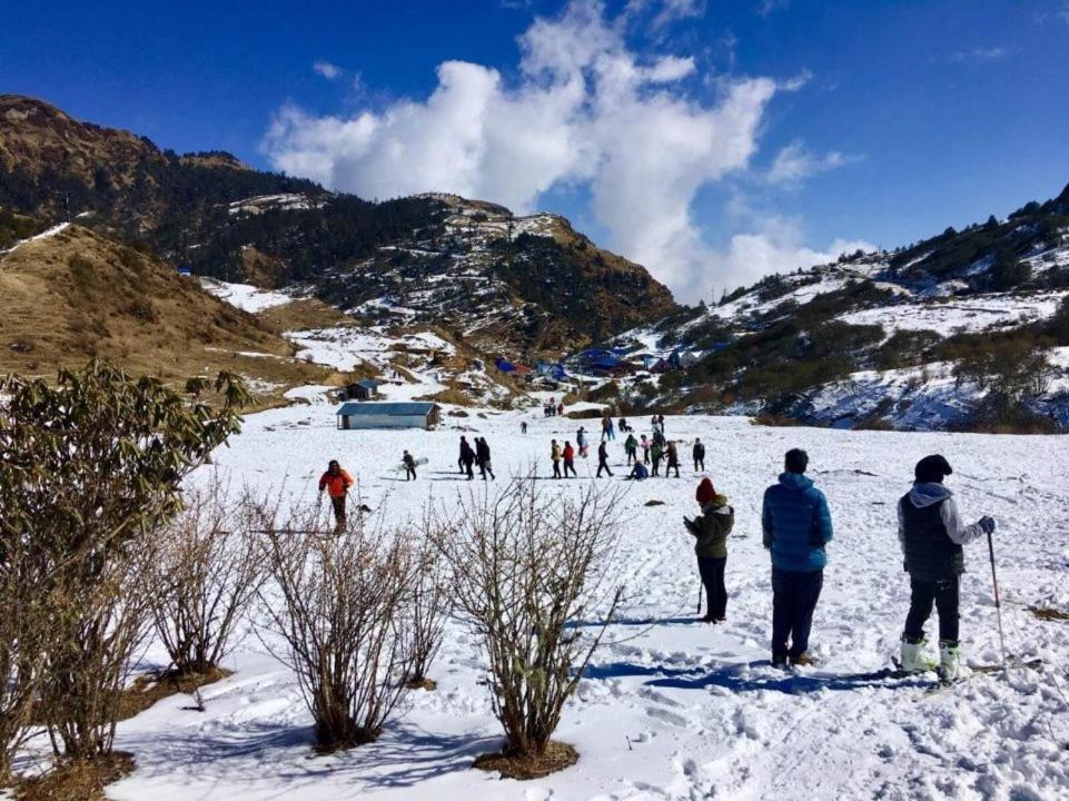Zobhana Hotel Kalinchowk Charikot Dış mekan fotoğraf